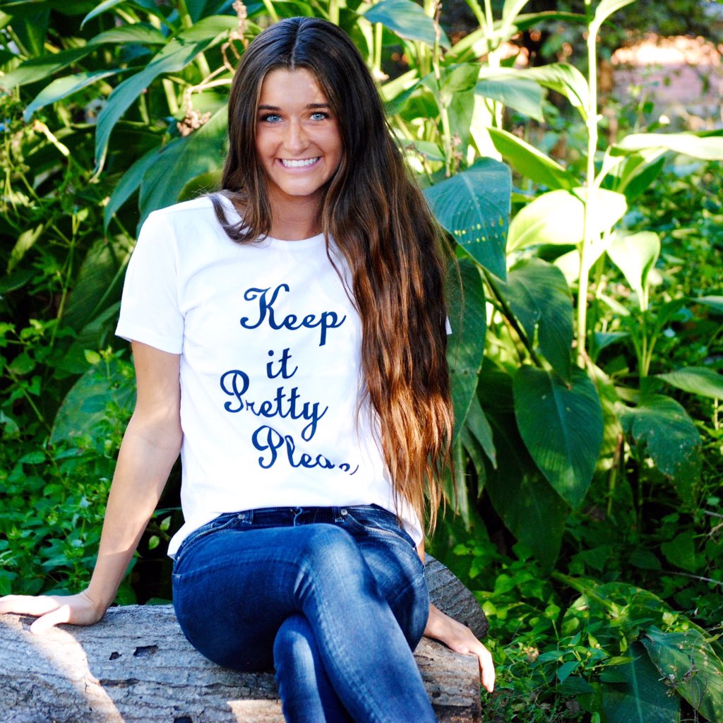 draperjames's tweet photo. @UofOklahoma's @BlaireHouston gets us in the school spirit w our #KeepItPrettyPlease shirt! https://t.co/niWI37zTB5 https://t.co/5ZlqikS3jB