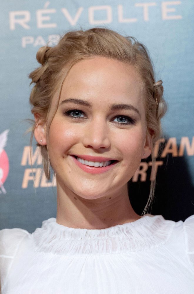 dunesmessiah's tweet photo. RT if you'll support Jennifer Lawrence forever https://t.co/ScUT9D0Shl