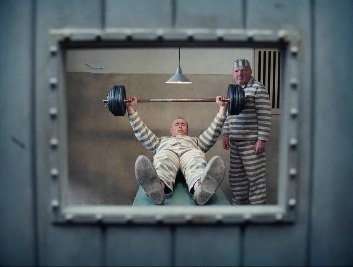 CinemaInFrames's tweet image. Side By Side:
THE GRAND BUDAPEST HOTEL (2014)
DP: Robert D. Yeoman - AR: 1.33:1
Director: Wes Anderson