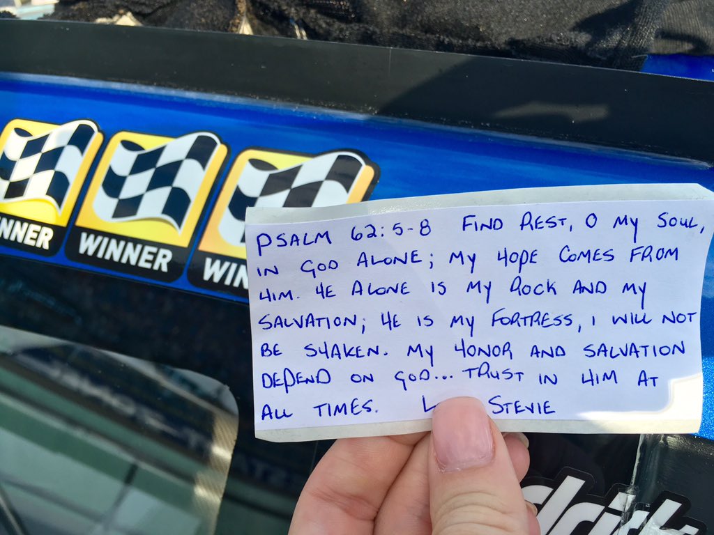 AmyEarnhardt's tweet photo. Stevie Waltrip's verse for @DaleJr today @HomesteadMiami #blessed #SteviesVerse https://t.co/xNAygvxePS