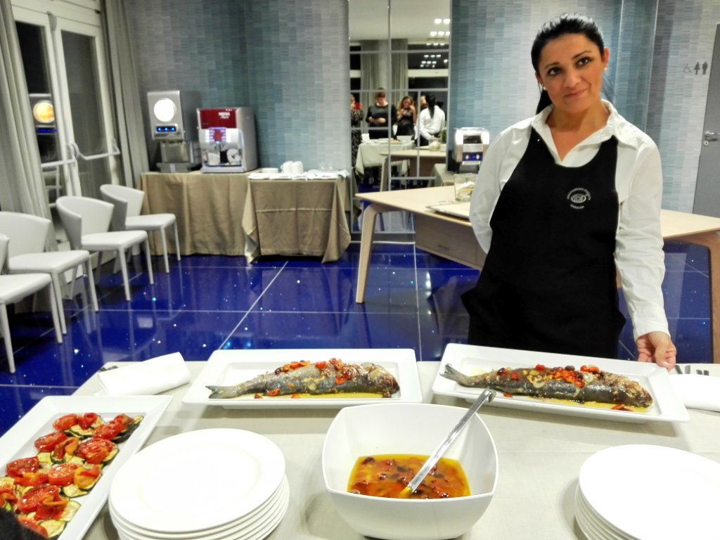 miportovia's tweet photo. Pesce ne abbiamo? #365PugliaDays #Apuliasmartourism #italicaexperience https://t.co/NYuCfTsnnJ