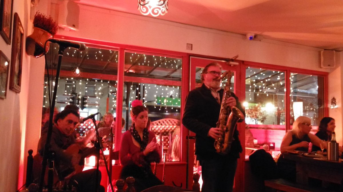 intouchwyth's tweet photo. Great show @JuanSanchezBdT #Chorlton. Food good too! https://t.co/IKSJSqYK7J