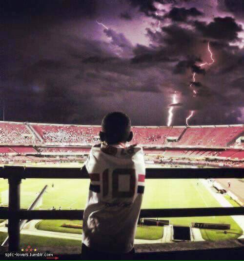 EMERSON_GG's tweet photo. TEMPOS SOMBRIOS... FODA-SE! #EuSouSãoPaulo 🇾🇪🇾🇪🇾🇪 https://t.co/7zmRf9jd1g