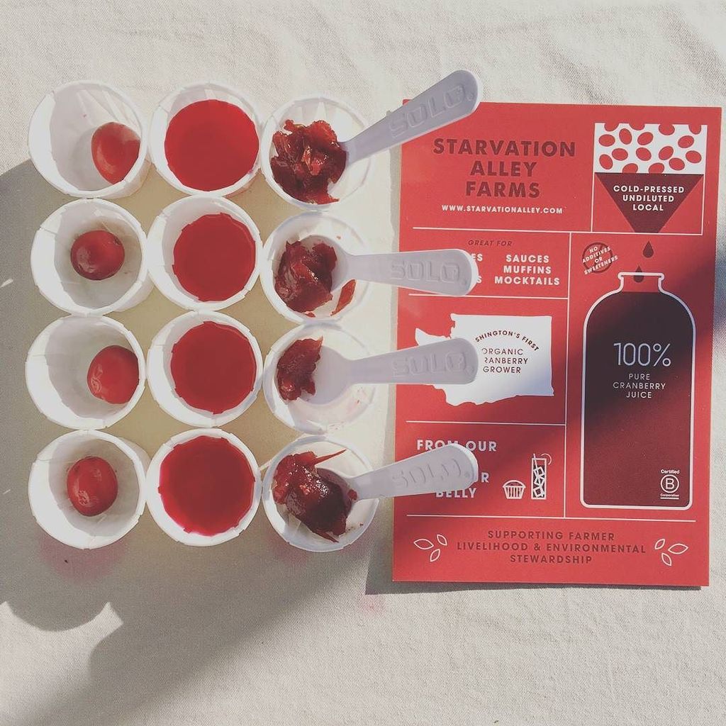 StarvationAlley's tweet photo. By fruit, by juice, or by sauce, how will you #cranberry your #thanksgiving? #makeitdrinkiteatit #buylocal #nottool… https://t.co/FWWJgBGvuo
