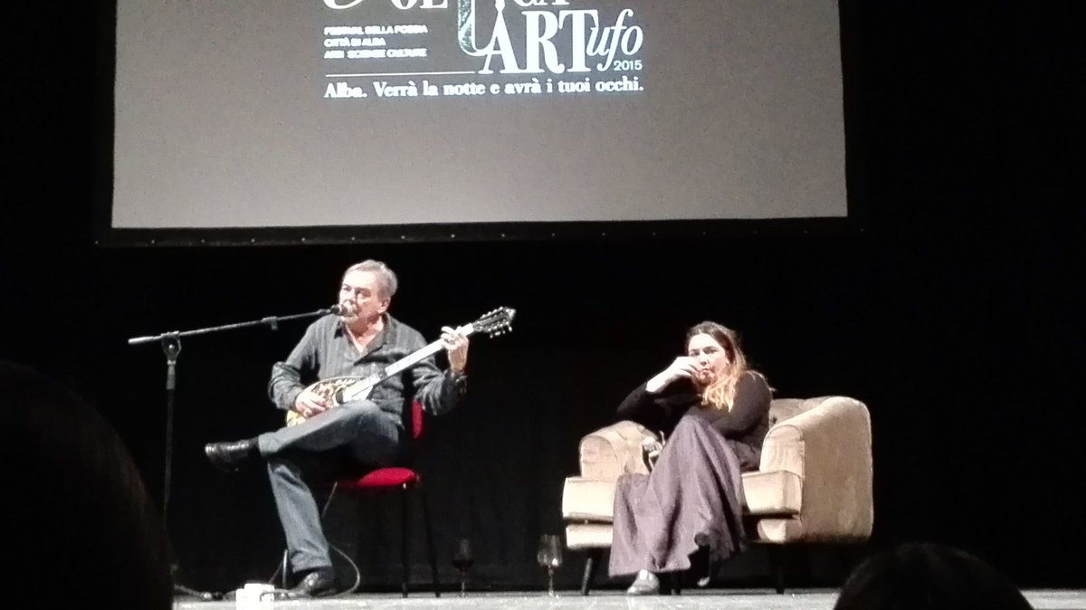 SchiappapietraD's tweet photo. Si conclude #Poetica: Roberta Castoldi duetta con Mauro Pagani sulle note di una bellissima canzone di De Andrè... https://t.co/RLqmodyB67