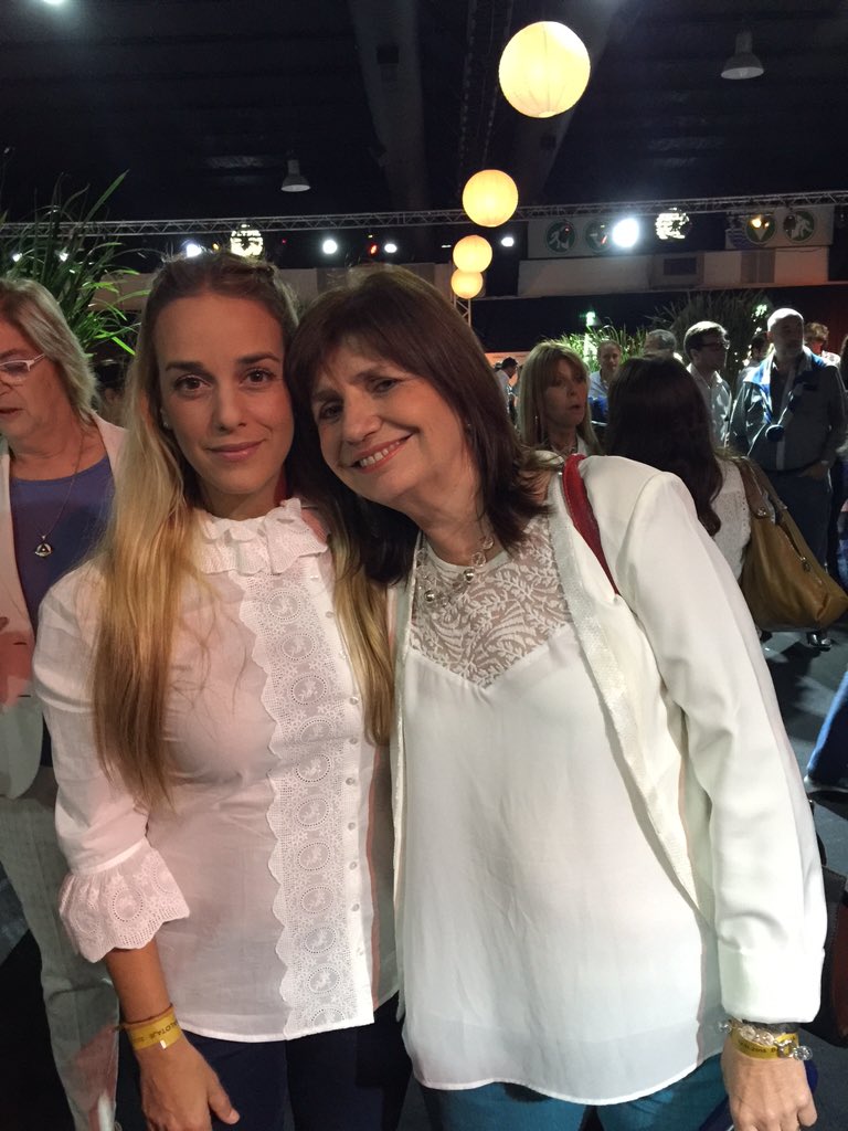 Cambia Argentina , Cambia Venezuela con <a href="/liliantintori/">Lilian Tintori</a> esposa de <a href="/leopoldolopez/">Leopoldo López</a> en el búnker de #Cambiemos