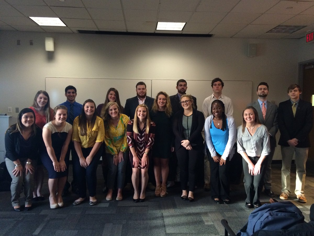 Congratulations to our 17 newly initiated members! We look forward to seeing your future accomplishments!