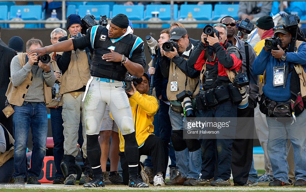 All the photogs love the 10-0 #CamNewton #CarolinaPanthers  gtty.im/1Yok500