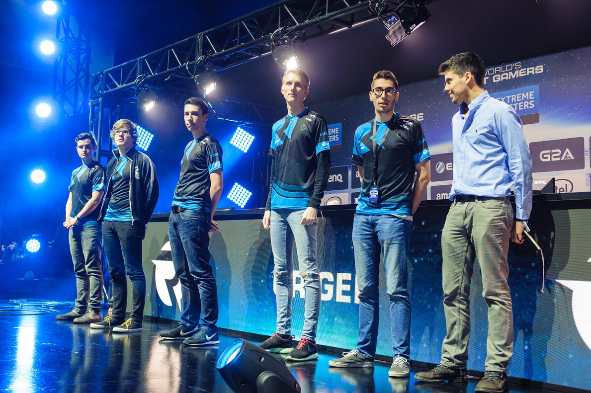 Astralisgg's tweet photo. And we have won IEM San Jose!! So proud to finish the year on a high! Thanks for the support! GG CLG #IEMSanJose https://t.co/YfHLp4DPP5