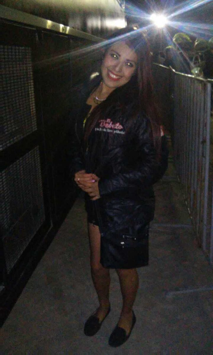 cindy_Meb's tweet photo. Que hermosa chamarra*--* https://t.co/OG6OGdoQPi