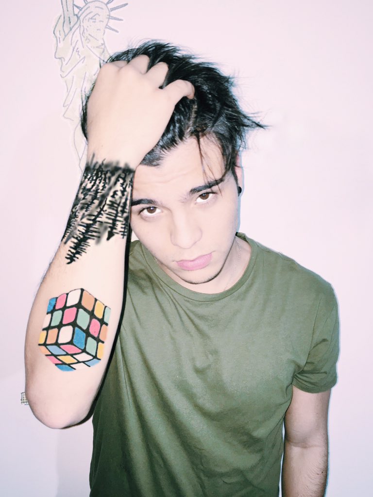 villalobossebas's tweet photo. 30 minutos #NuevoVídeoSebas https://t.co/B5bsHKYFQb