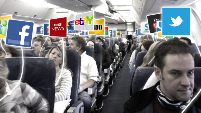 ip_hub's tweet photo. What's scarier? Snakes on a plane or WIFI deprived passengers? It's coming Australia: https://t.co/5SzKz3sGJm https://t.co/EcbnFmqAbg