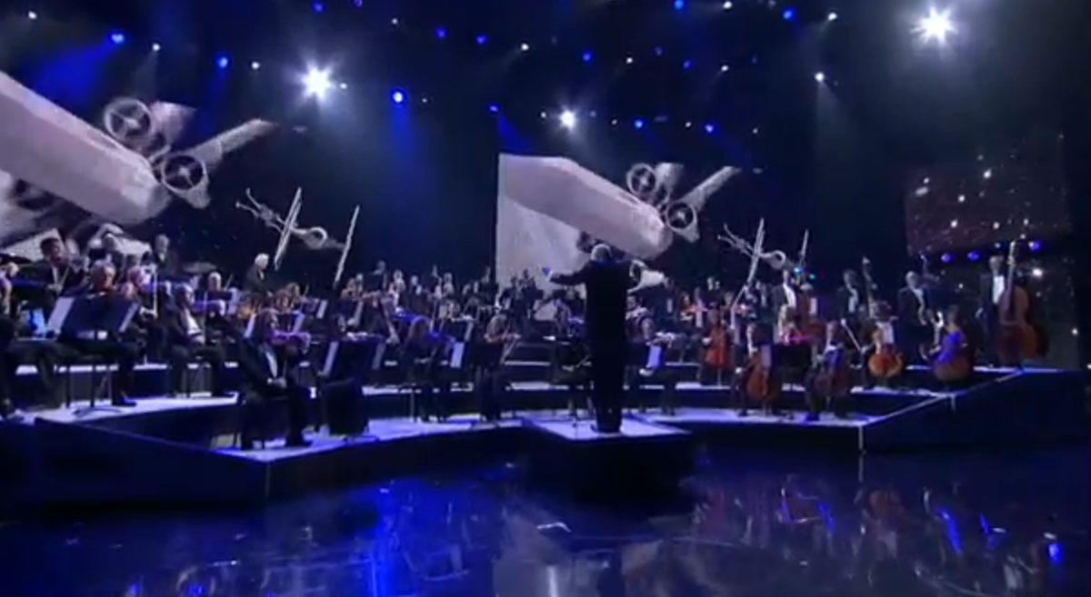 AMAs's tweet image. The genius of John Williams + a live orchestra + @PTXOfficial = @starwars GOLD! #PTXonAMAs #StarWarsAMAs