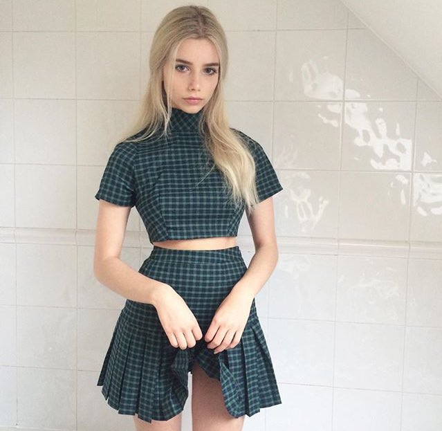 You see this girl? She's mt beautiful fiancé. She makes me the happiest man in the world. Seeing her upset kills +