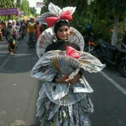 Dengarkan cover "Pantun Cinta" ini melalui #Smule: smule.com/p/448928789_21… #SingKaraoke