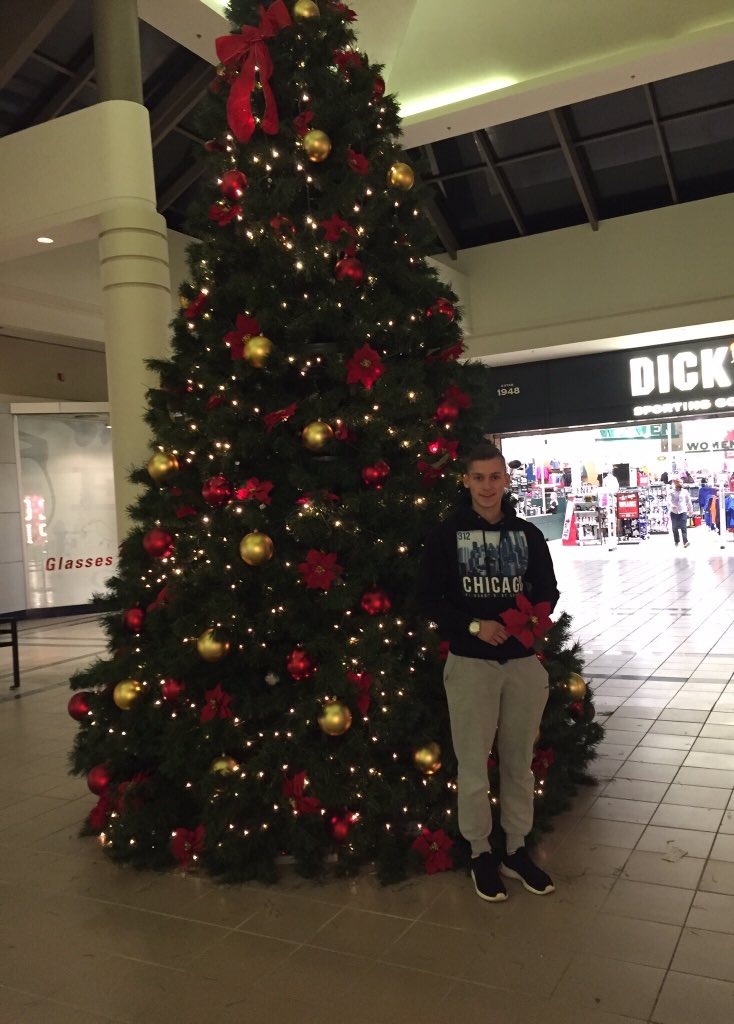 melnis58's tweet photo. Merry Christmas DICK https://t.co/IExGQWIoad