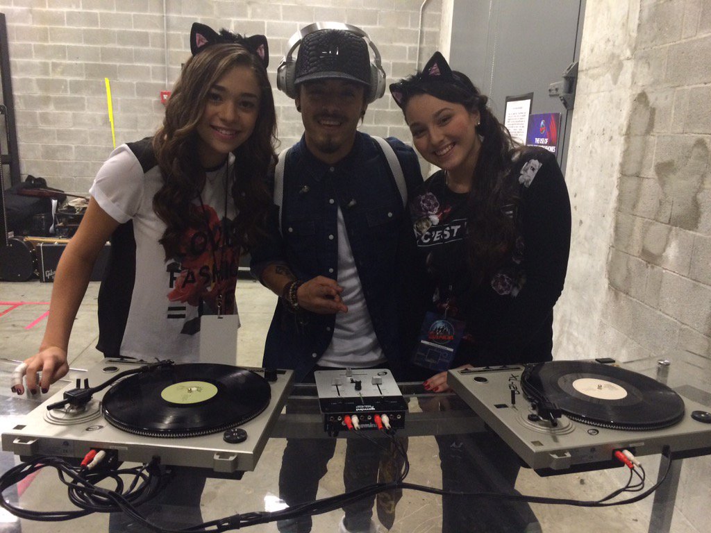TheKatsChat's tweet photo. With Freddy famous DJ & @iambeckyg 's cousin #LaBandaLIVE #BandaTalk https://t.co/FYrWYIRsiv