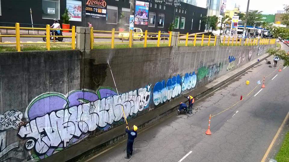 AgendaHoyCo's tweet photo. Ya inició el proceso para pintar en Villavicencio el mural (de pared) más grande de Colombia. https://t.co/Y8ddlQk07u