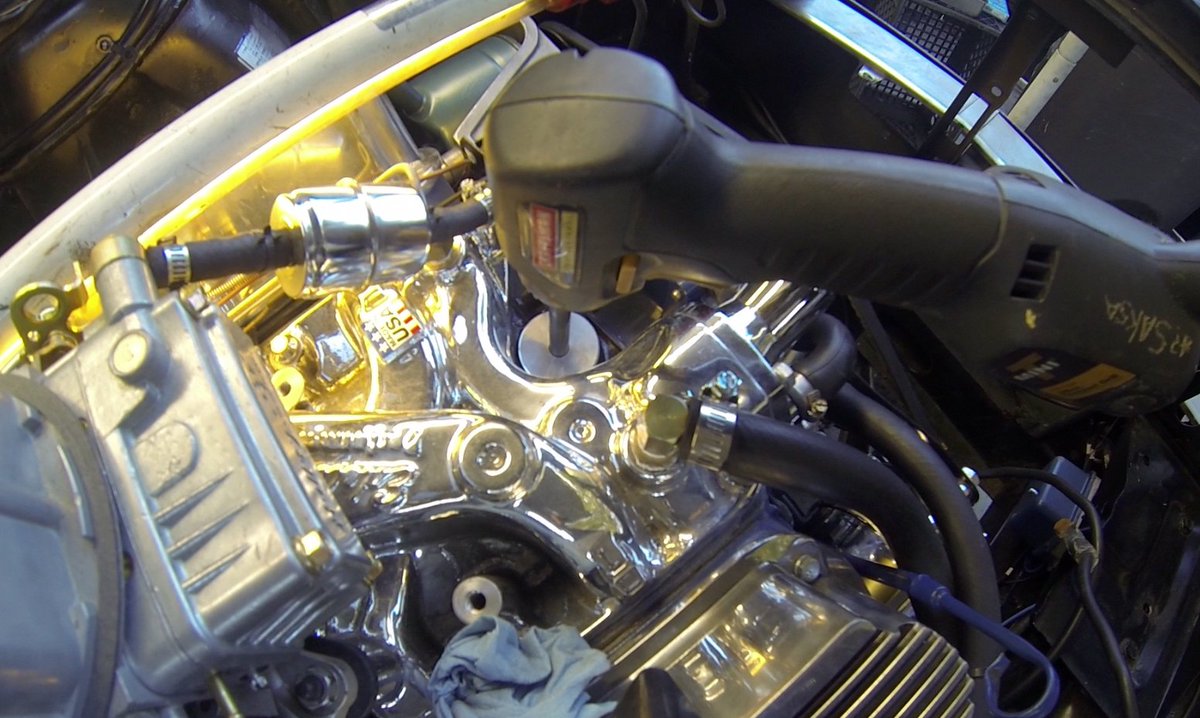 PrimerPodcast's tweet image. #Ford302 engine primed. Getting closer on #PrimerPodcast Nickel &amp;amp; Dime project.