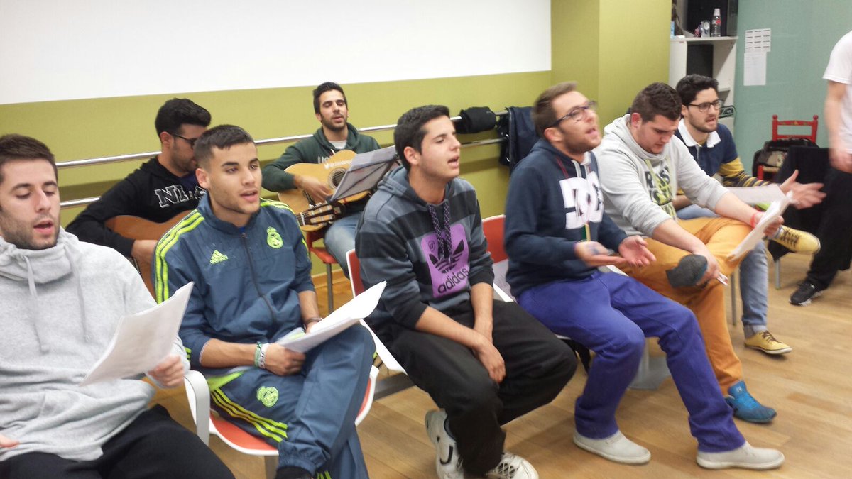 sgutierrezarq's tweet photo. Porque estos ratos lo valen. Noche de ensayo con @chiridelquillo https://t.co/WnTMXqou8L