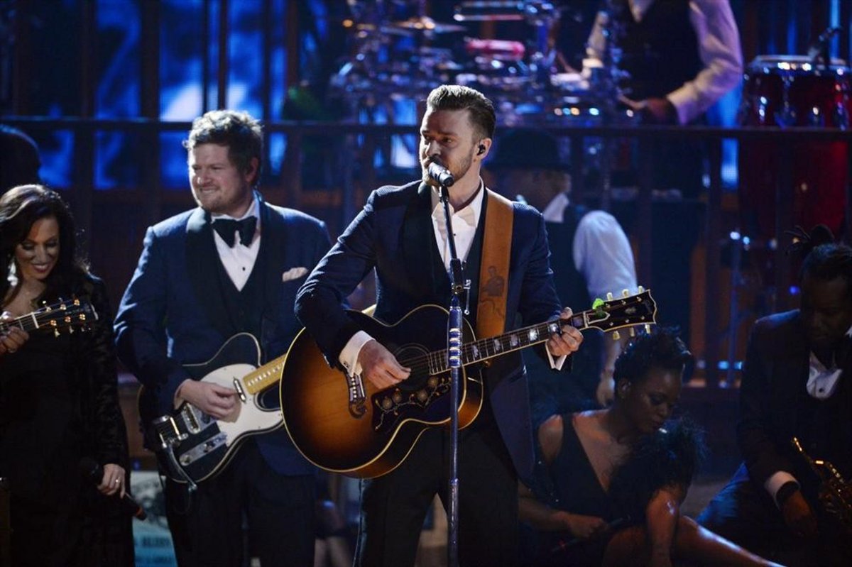 SILVIA_ivp's tweet photo. 🌟🙏🎸🌟 @jtimberlake #AMAs #AMAs2013 #TNKids #DrinkYouAway  #ATennesseeMan https://t.co/7tnkrnfBCH