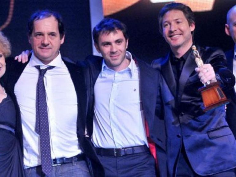 DedicadoJChavez's tweet photo. #MF2012 #ElPuntero #ElencodeLujo y la mejor dirección 👏👏👏 #Recuerdos #GitanoEterno 💖💗💜 https://t.co/rxLyISpqdi