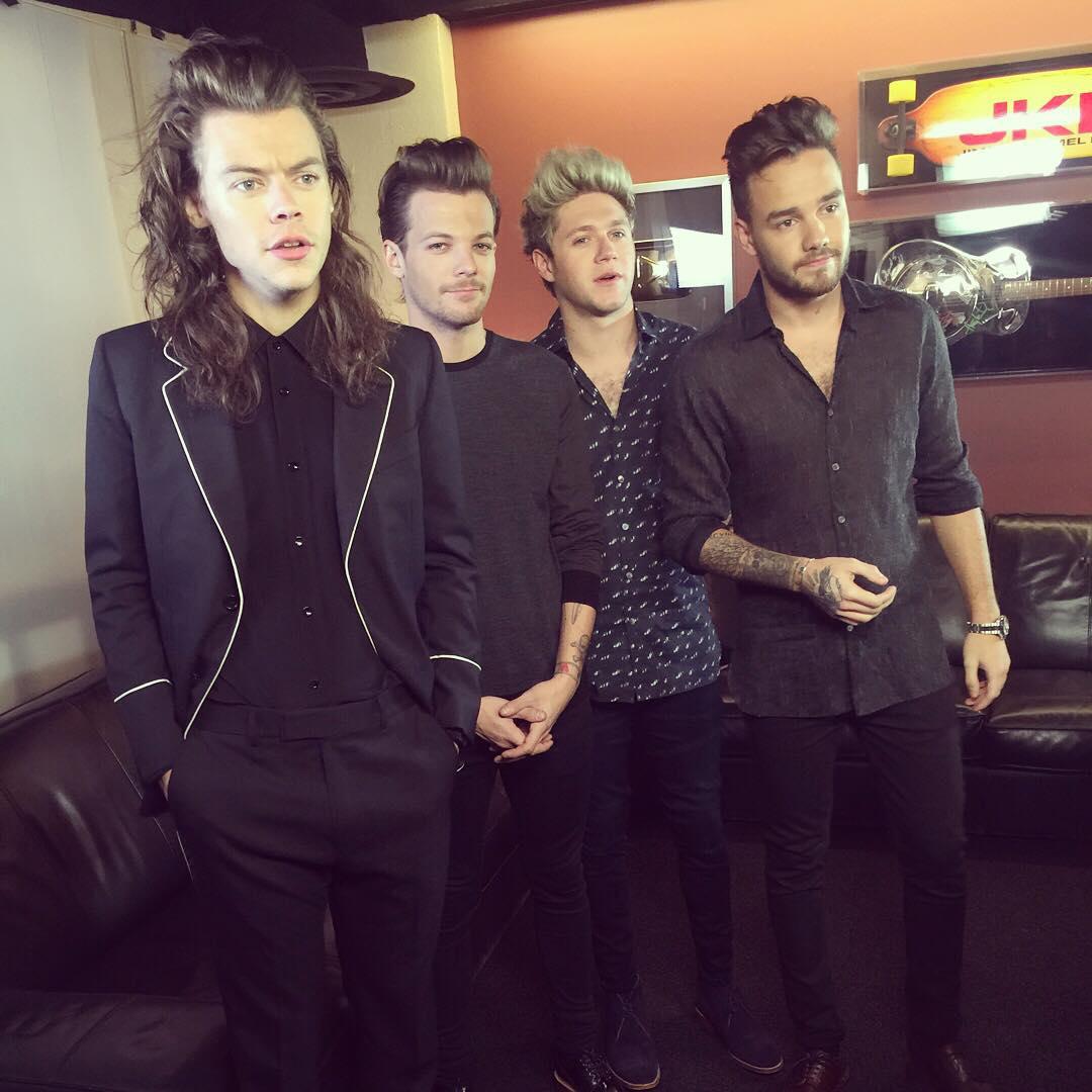 JaviiSotomayor's tweet photo. My angel's @onedirection #AMAs1D #AMAsHarry #AMAsLouis #AMAsniall #AMAsliam โฅโฅโฅ https://t.co/k4s6z1XIcC