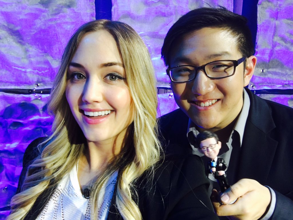 NaomiKyle's tweet photo. Really loving this e-sports crowd and the casters are so awesome!!! #LOT #ESLVR #IEM #JauntVR #NaomiEverywhere https://t.co/HiqiHOXXqr