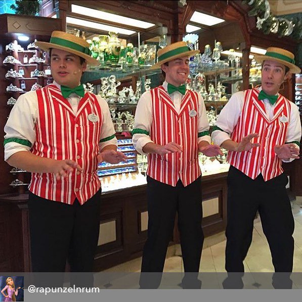WesleyAlfvin's tweet photo. Main Street Silliness!! I'm clearly dreaming of a White Christmas! ๐ #dapperdans #dapperwesley @disneyland https://t.co/WaPKu2Xe68