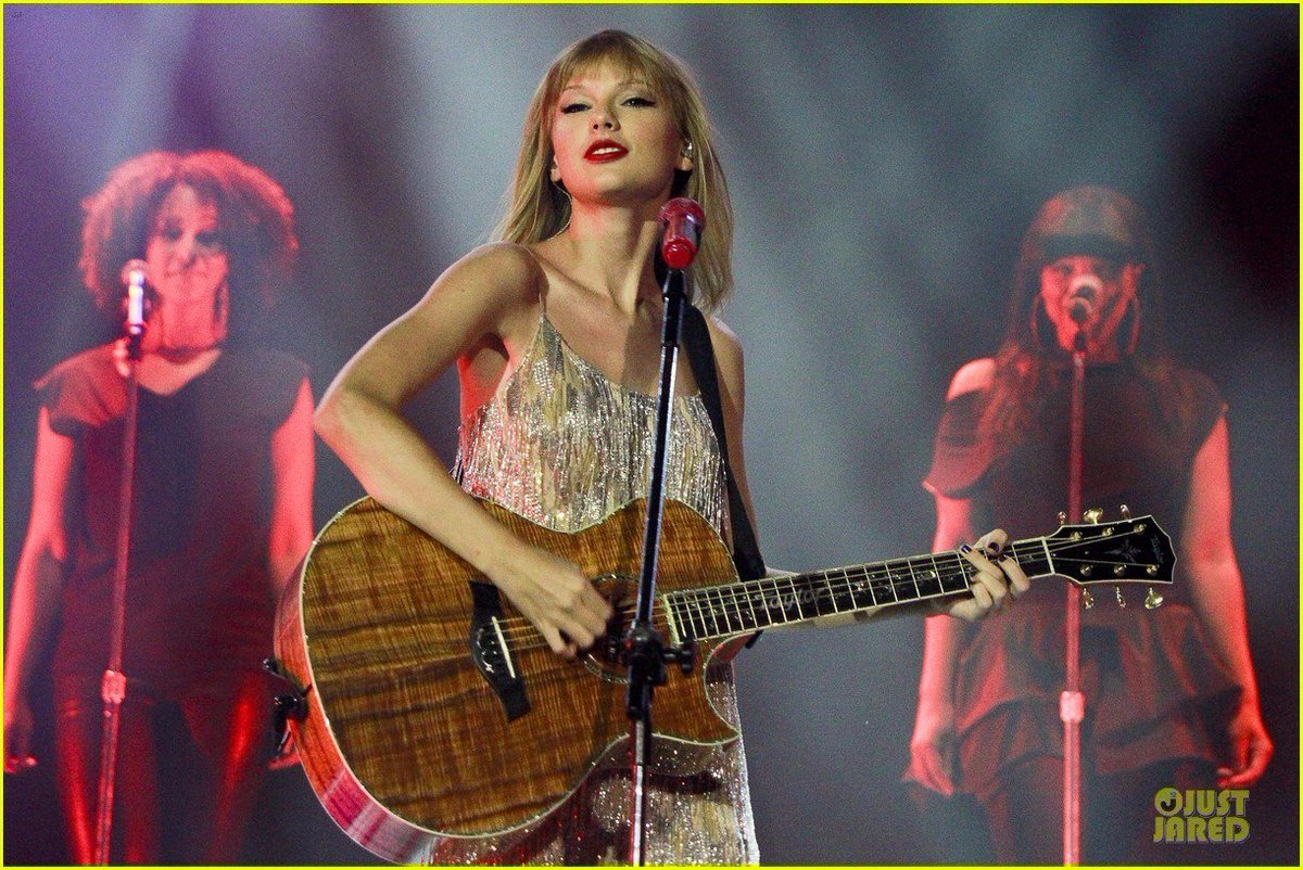 JamesFrancoCF's tweet photo. Taylor Swift performa "Enchanted" no programa da Ellen. https://t.co/aiDCWmV0yb