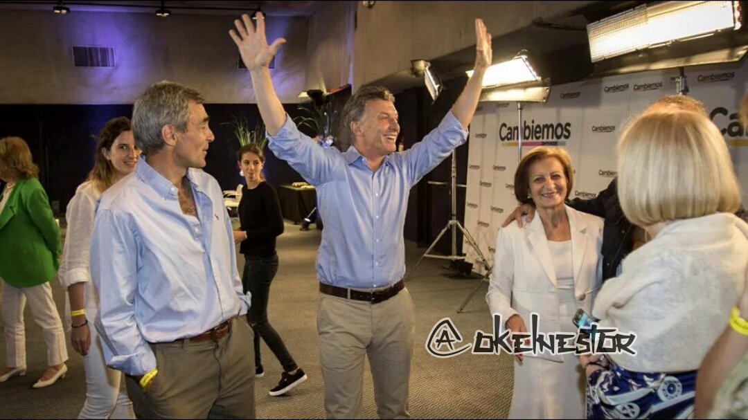 okElnestor's tweet photo. —Llegas al boliche y te conocen todos
— https://t.co/lopGjDyGEd