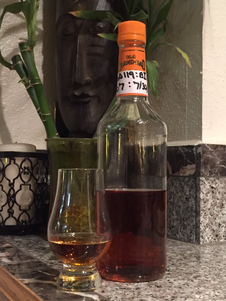 bourbonboomed's tweet photo. Keeping it OG, blend of OGD114/OGDBIB #bourbonboomed #bourbonboss #bourbonproblems #bourbonbrat https://t.co/zJd8PleDsG