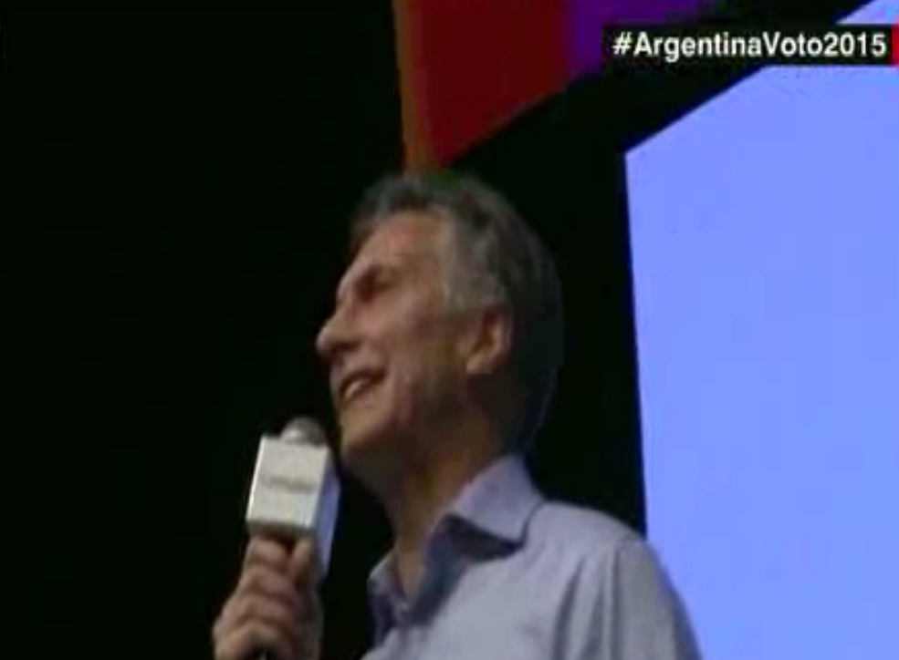 CNNEE's tweet photo. Macri: Gracias por haber creído que juntos podemos construir la Argentina que soñamos https://t.co/kSgnrxO4yh https://t.co/wE6oweV7Gr
