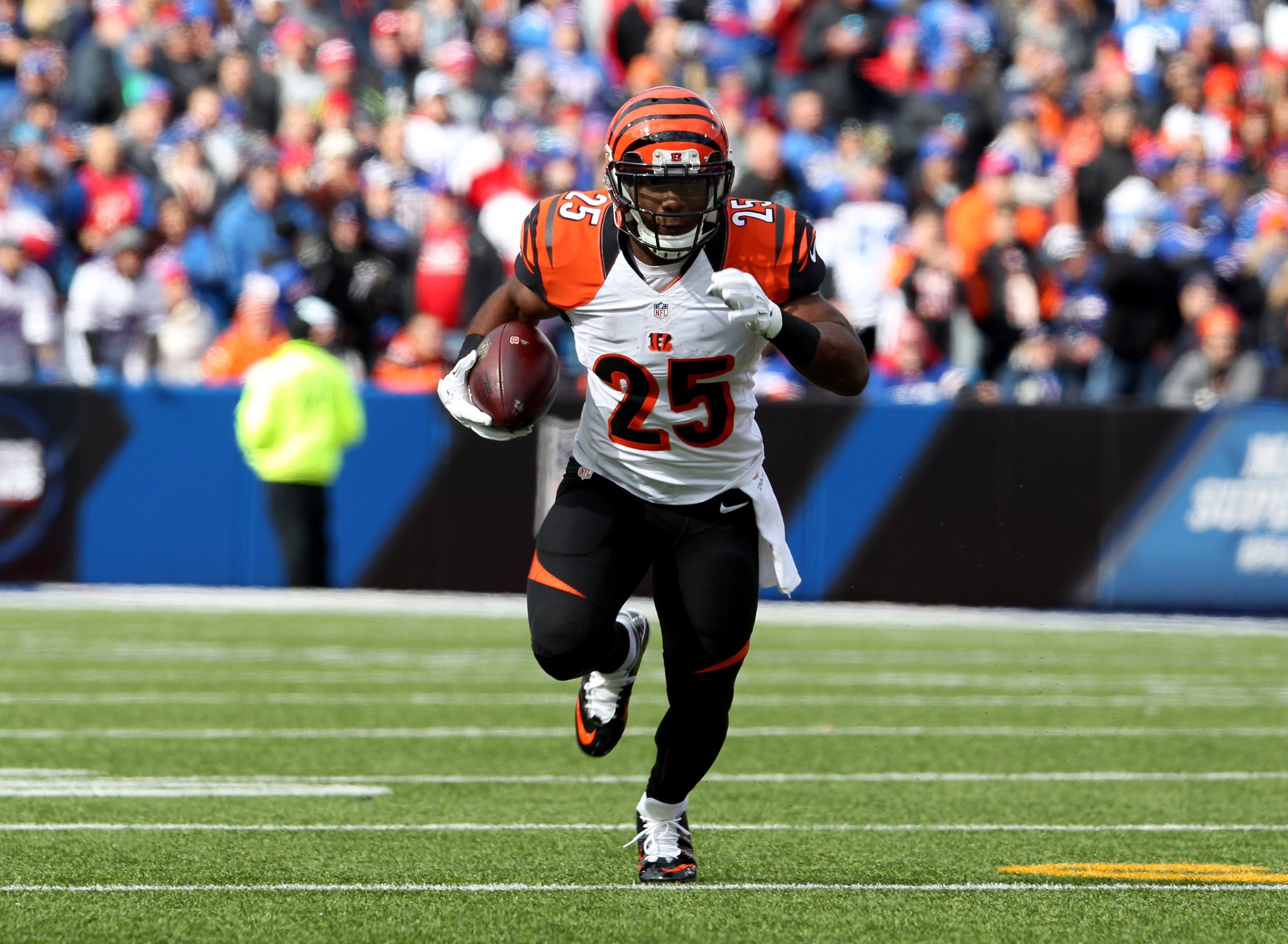 Happy 24th birthday to RB Gio Bernard! ICYMI, read his fascinating story:  