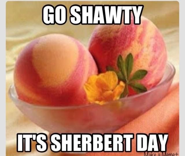 chor_sarah's tweet photo. Happy Birthday @saepaige33! https://t.co/9DFqchCD6H