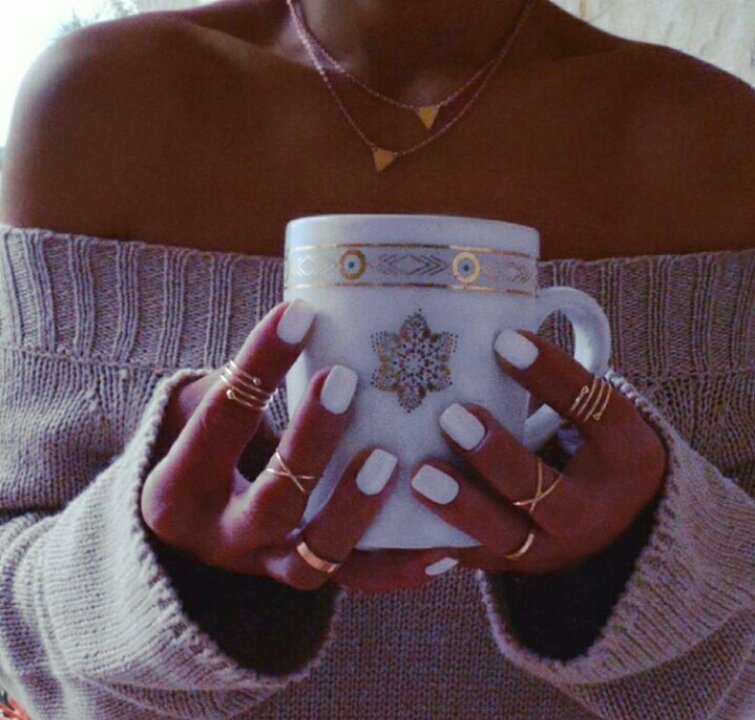 HAVA_Pro_Tan's tweet photo. May your #tan be as dark as your #Monday morning #coffee...get this look with HAVA Violet Solutions! https://t.co/erzs35SRgH