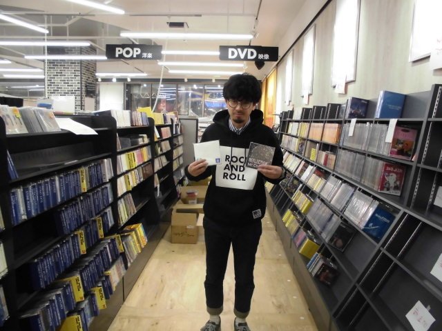 タワーレコードららぽーと立川立飛店 ミスチル アジカン 26日 とうとうmr Childrenの2マンliveですね 行ける方 うらやましいー Asian Kung Fu Generationとの2マンなんて超貴重 両バンドの最新作は当店も入荷してますよ T Co Pjweu60kkm
