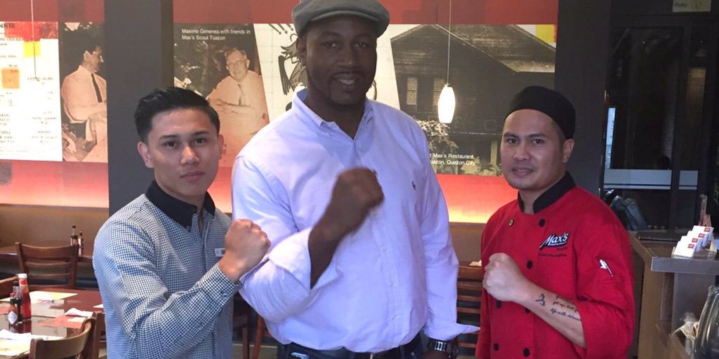 maxsofmanila's tweet photo. Guess who we spotted at Max's Toronto this week? Last undisputed World Heavyweight Champion, Lennox Lewis! https://t.co/uXVtLmVVrL