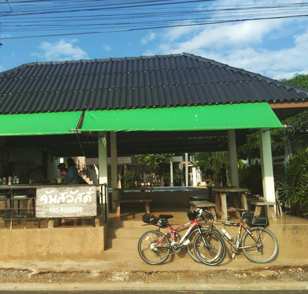 tdacycling's tweet photo. Morning coffee break on the #bambooroad #bikethailand #coffeeoutside https://t.co/fZIv1C60QL https://t.co/Fx7GK3OMA6