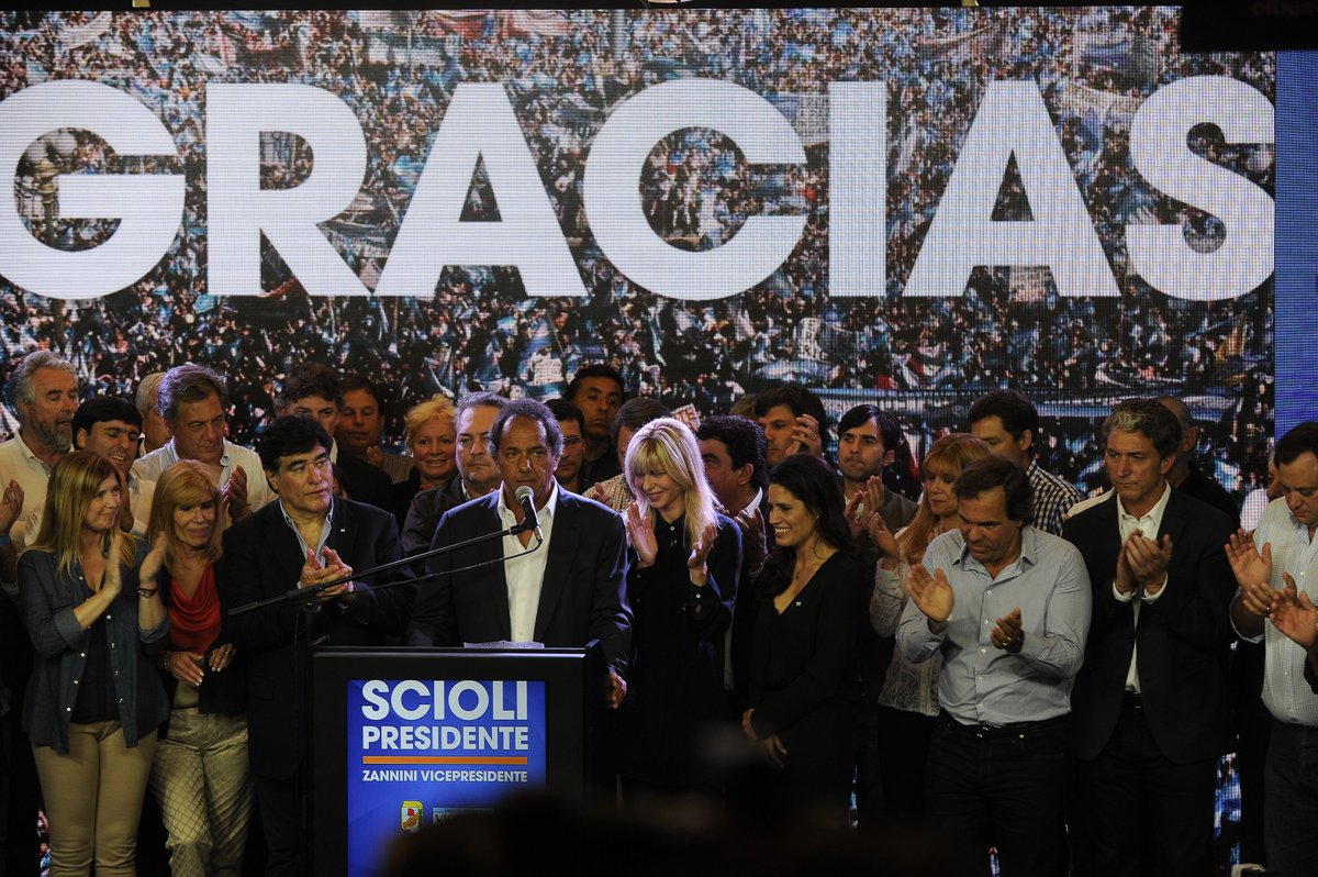 Mi agradecimiento eterno desde lo personal e institucional.