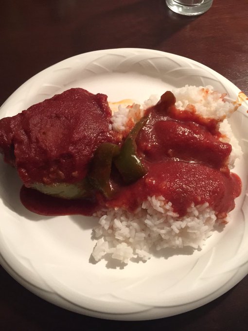 STUFFED PEPPERS 😍😍 https://t.co/SD7gaKSwDG<a href="/tag/catfish"class="tags"><span>#catfish</span></a>