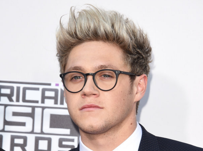 BuzzFeed's tweet photo. @NiallOfficial’s New Glasses Are Causing Everyone To Lose Their Damn Minds
https://t.co/SArbLgoXix https://t.co/jMVDLwMLrl