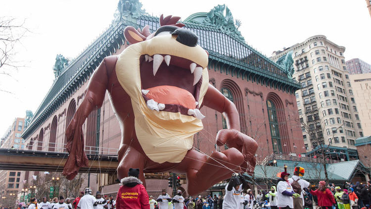 yellowcabchi's tweet photo. Going to the #Thanksgiving #Parade Nov 26th? Get there with us! Call 3128294222 for a #ride! https://t.co/d6ciEgVZUy https://t.co/KVLbBASyAG