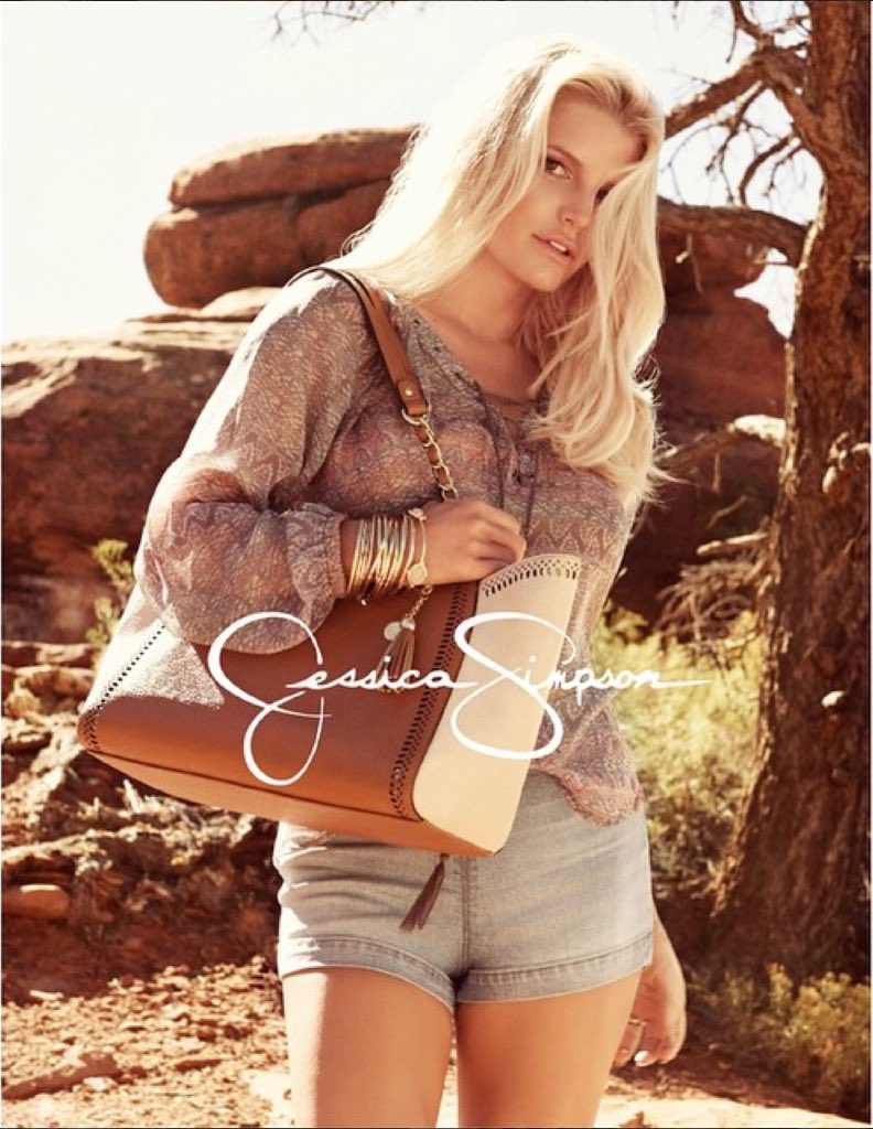 ViewImaging's tweet photo. In honor of the #AMAs right now, a throwback to the original #popstar: our work with @JSCollection #JessicaSimpson https://t.co/1zpz90KEzE