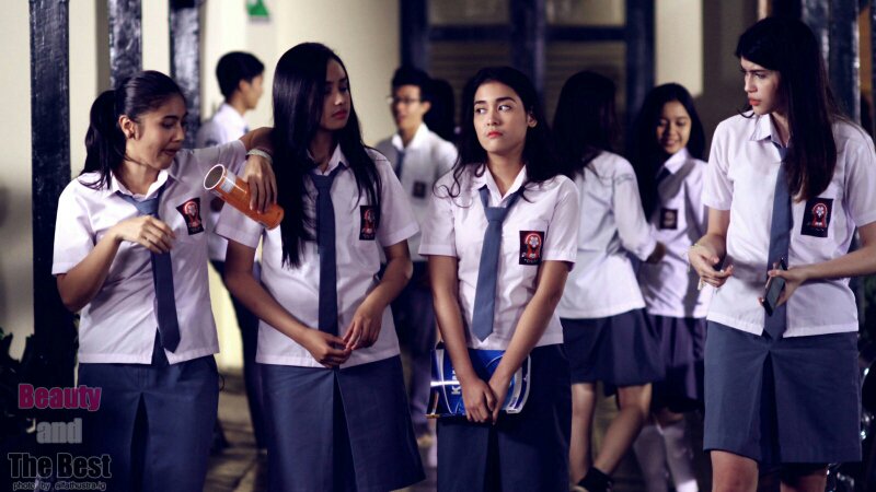 BeautyBest_MDP's tweet photo. Hari Senin ini Ira &amp; sahabat2nya kembali ke sekolah. #BeautyandtheBest @andsur @akinanism @syifaasavr @MD_Pictures https://t.co/r1VwheYeNx