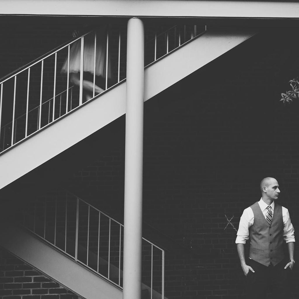 timriddick2's tweet photo. Waiting. #vscocam #vsco #makeportraits #igerdc #igers #visbon #wedding #weddingphotographe… https://t.co/KupJOZXtok https://t.co/XMCbnZgpwr