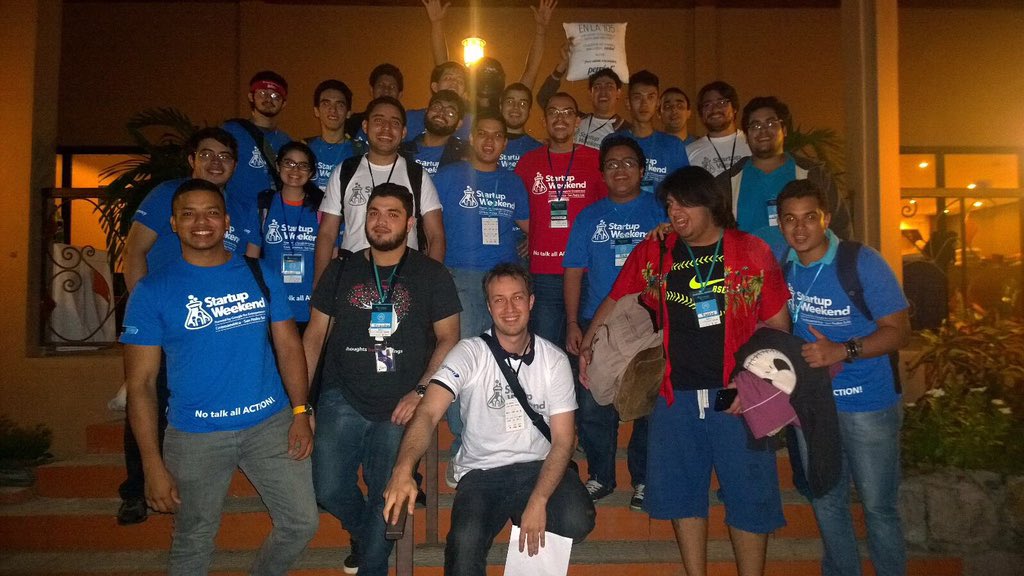 Terminamos vertical de Videojuegos <a href="/SWMEGACA/">SW MEGA CA</a> <a href="/tiratealagua/">Splash</a> #SWMEGACentroamerica #swmegaca #emprende