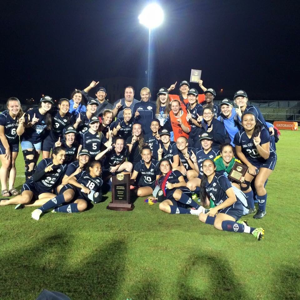 bayleeroche11's tweet photo. National Champs. ⚽️👊🏼 https://t.co/LF4F9sCVzq