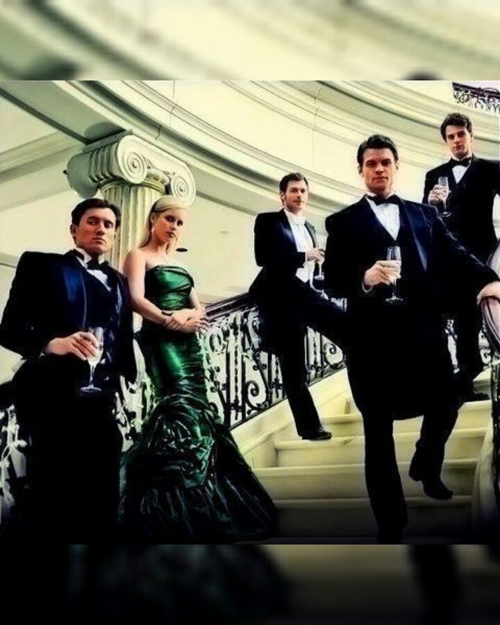 mateus3840's tweet photo. #Finn #Rebekah #Niklaus #Ellijah #Kol 😍😍💙👏🏽❤💘
FAMÍLIA MIKAELSON
#The_Vampire_Diaries #Família_Vampire https://t.co/XqeryH5t5b