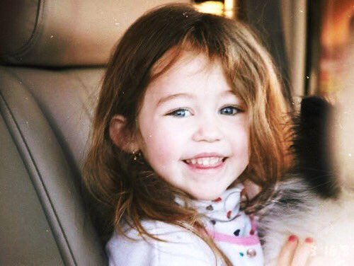 mileygossipp tweet picture